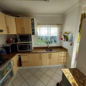 Apartamento com 94m², 3 dormitórios, 2 vagas, no bairro Rio Branco em Caxias do Sul para Comprar