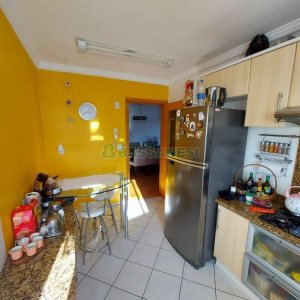 Apartamento com 94m², 3 dormitórios, 2 vagas, no bairro Rio Branco em Caxias do Sul para Comprar