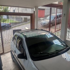 Sobrado com 49m², 2 dormitórios, 1 vaga, no bairro Santa Catarina em Caxias do Sul para Comprar
