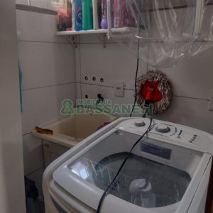 Sobrado com 49m², 2 dormitórios, 1 vaga, no bairro Santa Catarina em Caxias do Sul para Comprar
