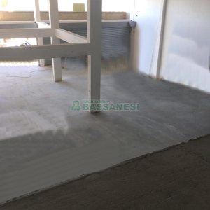 Loja com 312m², 4 vagas, no bairro Petrópolis em Caxias do Sul para Alugar ou Comprar