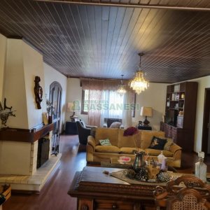 Chácara com 400m², 3 dormitórios, 1 vaga, no bairro Monte Bérico em Caxias do Sul para Comprar