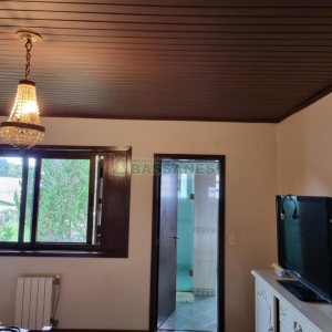 Chácara com 400m², 3 dormitórios, 1 vaga, no bairro Monte Bérico em Caxias do Sul para Comprar