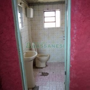 Casa com 132m², 3 dormitórios, 1 vaga, no bairro Medianeira em Caxias do Sul para Comprar