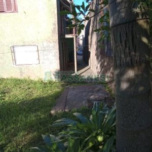 Casa com 132m², 3 dormitórios, 1 vaga, no bairro Medianeira em Caxias do Sul para Comprar