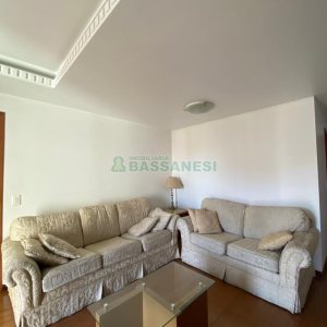 Apartamento com 93m², 3 dormitórios, 2 vagas, no bairro Pio X em Caxias do Sul para Comprar