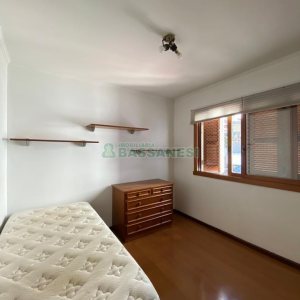 Apartamento com 93m², 3 dormitórios, 2 vagas, no bairro Pio X em Caxias do Sul para Comprar