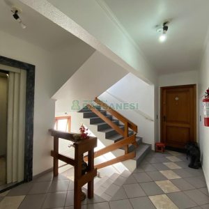 Apartamento com 93m², 3 dormitórios, 2 vagas, no bairro Pio X em Caxias do Sul para Comprar