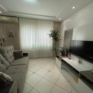 Sobrado com 79m², 2 dormitórios, 1 vaga, no bairro Santa Catarina em Caxias do Sul para Comprar