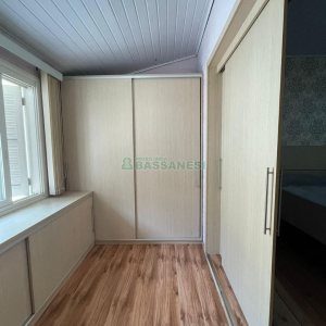 Sobrado com 79m², 2 dormitórios, 1 vaga, no bairro Santa Catarina em Caxias do Sul para Comprar