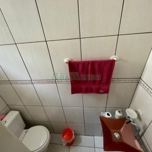 Sobrado com 79m², 2 dormitórios, 1 vaga, no bairro Santa Catarina em Caxias do Sul para Comprar