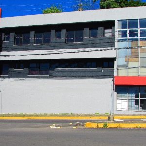 Loja com 440m², no bairro Sagrada Família em Caxias do Sul para Alugar ou Comprar