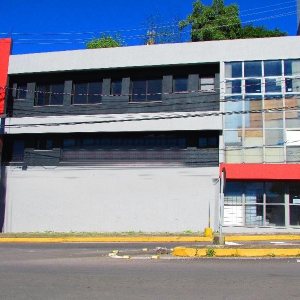 Loja com 440m², no bairro Sagrada Família em Caxias do Sul para Alugar ou Comprar