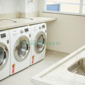 Apartamento com 54m², 2 dormitórios, 1 vaga, no bairro São Pelegrino em Caxias do Sul para Alugar