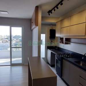 Apartamento com 54m², 2 dormitórios, 1 vaga, no bairro São Pelegrino em Caxias do Sul para Alugar