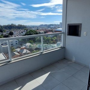 Apartamento com 54m², 2 dormitórios, 1 vaga, no bairro São Pelegrino em Caxias do Sul para Alugar
