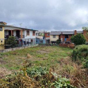 Terreno com 360m², no bairro Charqueadas em Caxias do Sul para Comprar