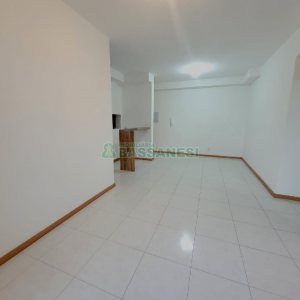 Apartamento com 65m², 2 dormitórios, 2 vagas, no bairro São Pelegrino em Caxias do Sul para Alugar