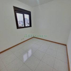 Apartamento com 65m², 2 dormitórios, 2 vagas, no bairro São Pelegrino em Caxias do Sul para Alugar