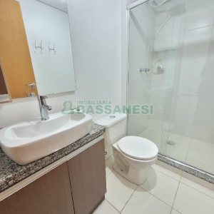 Apartamento com 65m², 2 dormitórios, 2 vagas, no bairro São Pelegrino em Caxias do Sul para Alugar