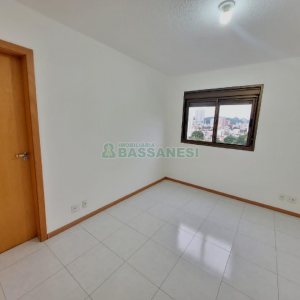 Apartamento com 65m², 2 dormitórios, 2 vagas, no bairro São Pelegrino em Caxias do Sul para Alugar