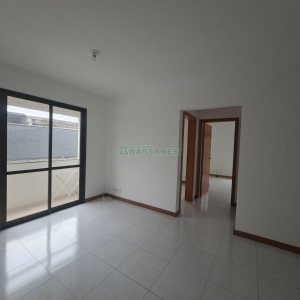 Apartamento com 64m², 2 dormitórios, no bairro São Pelegrino em Caxias do Sul para Alugar