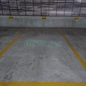 Box com 12m², no bairro São Pelegrino em Caxias do Sul para Alugar ou Comprar