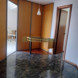 Sala com 37m², no bairro Centro em Caxias do Sul para Comprar
