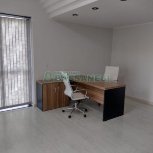 Sala com 37m², no bairro Centro em Caxias do Sul para Comprar