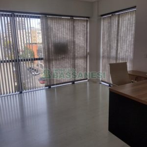 Sala com 37m², no bairro Centro em Caxias do Sul para Comprar