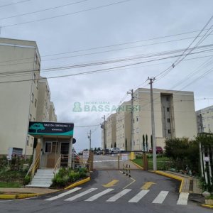 Apartamento com 49m², 2 dormitórios, 1 vaga, no bairro Nossa Senhora das Graças em Caxias do Sul para Alugar