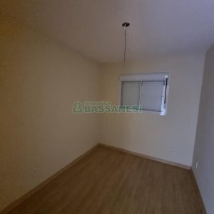 Apartamento com 49m², 2 dormitórios, 1 vaga, no bairro Nossa Senhora das Graças em Caxias do Sul para Alugar
