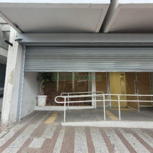 Loja com 1111m², 2 vagas, no bairro Centro em Caxias do Sul para Alugar