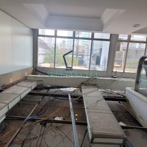 Loja com 1111m², 2 vagas, no bairro Centro em Caxias do Sul para Alugar