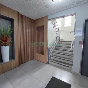 Apartamento com 68m², 3 dormitórios, 1 vaga, no bairro Floresta em Caxias do Sul para Comprar