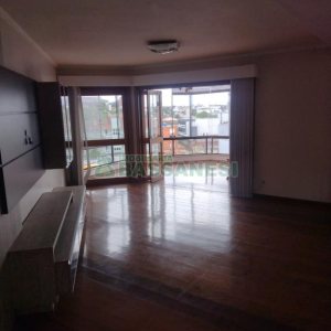 Apartamento com 167m², 3 dormitórios, 4 vagas, no bairro Pio X em Caxias do Sul para Comprar