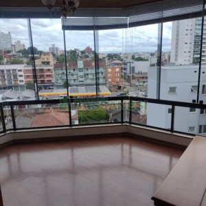 Apartamento com 167m², 3 dormitórios, 4 vagas, no bairro Pio X em Caxias do Sul para Comprar