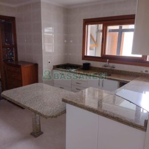 Apartamento com 167m², 3 dormitórios, 4 vagas, no bairro Pio X em Caxias do Sul para Comprar