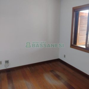 Apartamento com 167m², 3 dormitórios, 4 vagas, no bairro Pio X em Caxias do Sul para Comprar