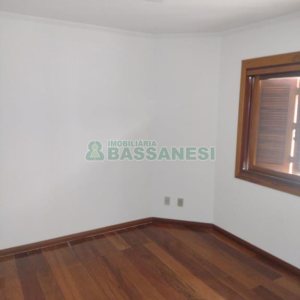 Apartamento com 167m², 3 dormitórios, 4 vagas, no bairro Pio X em Caxias do Sul para Comprar