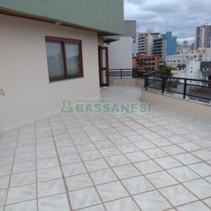 Apartamento com 167m², 3 dormitórios, 4 vagas, no bairro Pio X em Caxias do Sul para Comprar