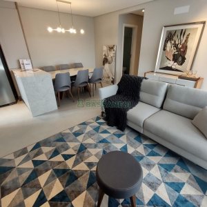 Apartamento com 106m², 2 dormitórios, 1 vaga, no bairro Nossa Senhora de Lourdes em Caxias do Sul para Comprar