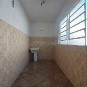 Casa com 90m², 3 dormitórios, 1 vaga, no bairro Universitário em Caxias do Sul para Alugar