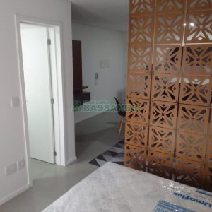 Apto Mobiliado com 42m², 1 dormitório, 1 vaga, no bairro Lourdes em Caxias do Sul para Alugar