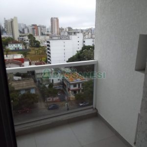 Apto Mobiliado com 42m², 1 dormitório, 1 vaga, no bairro Lourdes em Caxias do Sul para Alugar