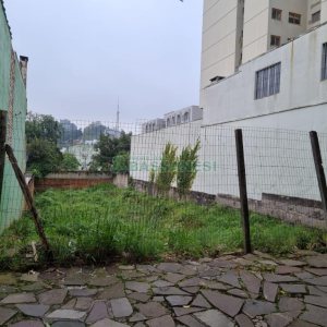 Terreno com 485m², no bairro Centro em Caxias do Sul para Comprar
