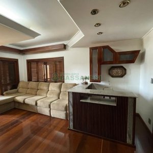 Apartamento com 382m², 4 dormitórios, 3 vagas, no bairro Panazzolo em Caxias do Sul para Comprar