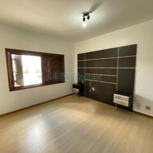 Apartamento com 382m², 4 dormitórios, 3 vagas, no bairro Panazzolo em Caxias do Sul para Comprar