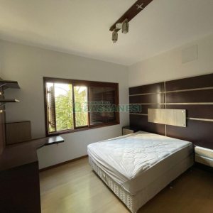 Apartamento com 382m², 4 dormitórios, 3 vagas, no bairro Panazzolo em Caxias do Sul para Comprar