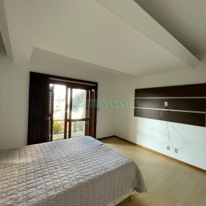Apartamento com 382m², 4 dormitórios, 3 vagas, no bairro Panazzolo em Caxias do Sul para Comprar